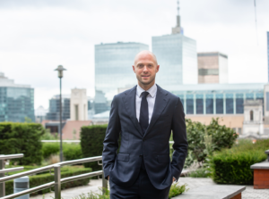 Notre groupe veut être le réveil matin du Gouvernement