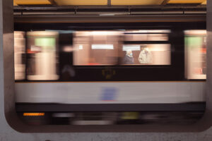 Métros 1 et 5 : le MR propose une solution concrète pour réduire les nuisances nocturnes