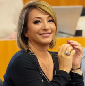 Gloria Garcia Fernandez : cheffe de file à Molenbeek, avocate et cheffe de cabinet adjointe au CPAS de Bruxelles